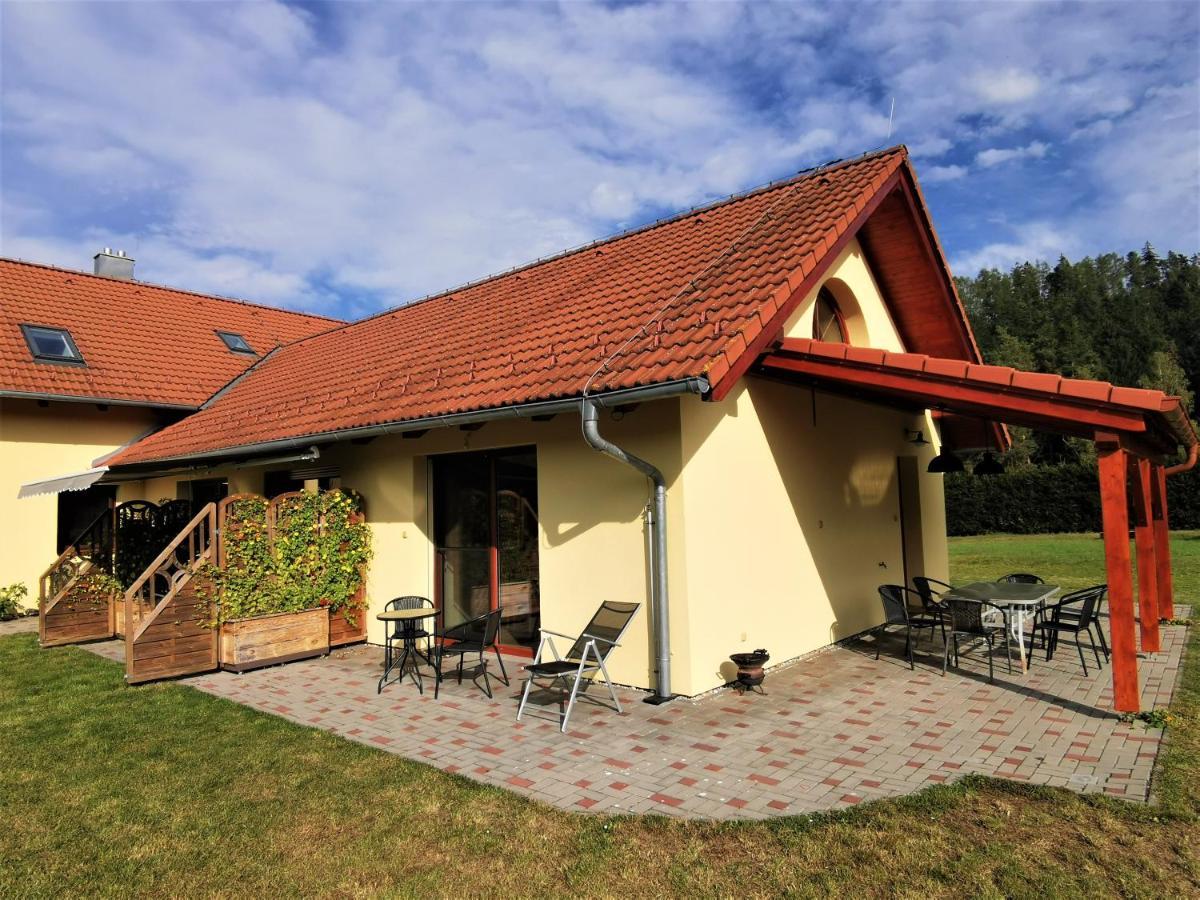Penzion Hastrman Doudleby Exteriér fotografie